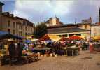 CPM De Périgueux   Le Marché - Marktplaatsen