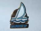 PIN´S - LA POSTE - Bateau * - Postes