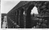 7977    Spagna  Segovia  Una Vista Dell Aqueducto  NV  (scritta) - Segovia