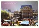 CPM De Cherbourg Un Jour De Marché   La Place De Gaulle Et Le Théâtre - Markets