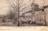 L' Argonne : La Grange Aux Bois..L'Ecole Et La Place - Autres & Non Classés