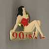 Pin´s Femme Pin-up Brune : 90's  , Robe Et Chaussures Rouge - Pin-ups