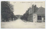 (18) MEHUN-sur-YÈVRE Avenue De La Gare Café Du Chemin De Fer. Commerce. Petite Animation. Vélo, Auto. Réf. 110. - Mehun-sur-Yèvre