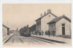 U 900 /CPA     LOUE   LA GARE  DU CHEMIN DE FER - Loue