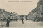 FONTENAY LE COMTE - La Rue De La République - Fontenay Le Comte