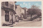 DPT 82 @ CPSM Vers 1945 -1950 @ MONCLAR DE QUERCY  @ Quartier Bas @ Station Service - Pompe à Essence @ - Montclar De Quercy