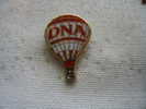 Pin's Montgolfiere Du Journal Des DNA (Dernieres Nouvelles D'Alsace) - Montgolfier