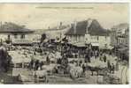 Carte Postale Ancienne La Pacaudière - Les Quatre Rues Un Jour De Foire - Marché, Commerces, Bovins - La Pacaudiere