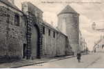 NANGIS - Porte Et Tour De La Ferme De L´Ancien Château - - Nangis