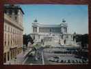 Roma - Piazza Venezia E Monumento A Vittorio Emanuele II / Auto - Altare Della Patria