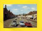 Courtenay - Place Armand Chesneau - Voiture 2 CV - Peugeot - Renault  4 - DS - Courtenay