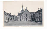 CARTE  1930 LOUE - PLACE DE L'EGLISE - Loue