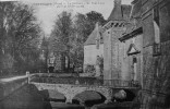 Le Chateau, Le Pont Levis  XV Et XVII Siècle - Carrouges