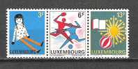 Luxembourg - 1969 - Y&T 735/7 (bloc 8) - Neuf * - Blokken & Velletjes