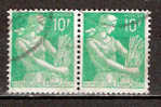 Timbre France Y&T N°1115Ax2 (1) Obl. Paire Horizontale  Type Moissonneuse  10 F. Vert. Cote 0,30 € - 1957-1959 Mietitrice