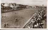 SKEGNESS - BATHING POOL - ANIMATED  RP 1937  Li221 - Autres & Non Classés