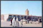 BECHAR  Num 14   Marche Et Minaret   Non Ecrite   ANIMEE     VOITURES - Bechar (Colomb Béchar)