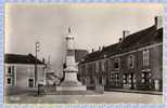 Luché-Pringé - Place Du Monument - C.I.M. ( N 593 ) - Luche Pringe