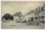 LE NEUBOURG. - Place Du Vieux Château. Halle Au Blé    Carte Rare - Le Neubourg