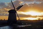 A58-31  @    Windrmill Mill Moulin à Vent   Windmolen  , ( Postal Stationery , Articles Postaux ) - Mulini
