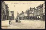 CPA  ANCIENNE- FRANCE- MONTDIDIER (80)- PLACE DE L'HOTEL DE VILLE ET RUE GAMBETTA- BELLE ANIMATION- COMMERCES- ENSEIGNES - Montdidier