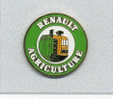 Pin´s   Automobiles Renault , Tracteur  RENAULT  AGRICULTURE - Renault