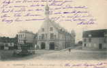 CLERMONT - L'Hôtel De Ville - Le Donjon - Clermont