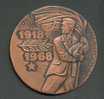 USSR RUSSIA 1918-1968  TABLE MEDAL 70 ANNIVERSARY OF Commune Of Workpeople Of ESTONIA - Rusland