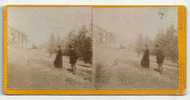 Puiseaux (45) : PHOTO XIXème Siècle Couple Sur Un Chemin Menant Au Village Env 1880(animée) PHOTO  RARE. - Puiseaux