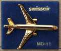 AVION MD 11 - SWISSAIR - DORE - EN RELIEF - PLANE - SCHWEIZ - SVIZZERA - SUIZA - SWITZERLAND - Aerei