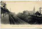 SAINT-JUST-en-CHAUSSEE -  Les Boulevards, Le Chemin De Fer Et L'Eglise - Saint Just En Chaussee