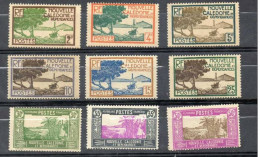 NOUVELLE-CALEDONIE : Baie De La Pointe Des Palétuviers,  Case De Chef Indigène -  9 Timbres - Unused Stamps