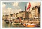 CHERBOURG - VIEUX GREEMENTS DANS LE PORT - Cherbourg