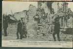 NIEUPORT PLACE DE LA GARE DES MARINS FRANCAIS SE PROMENENT AU MILIEU DES RUINES  Dw37 - Nieuwpoort