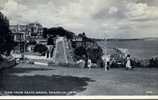 SHANKLIN. I. O.W.  - VIEW FROM KEATS GREEN.  - 1957  -  CARTE ANIMEE  ( Trace Pliure Angle Bas Gauche) - Otros & Sin Clasificación