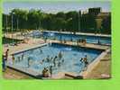 30 QUISSAC : La Piscine - Quissac