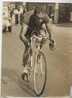 P 241 - PHOTO - GOLDSCHMIDT Se Retire De La Compétitipn Cycliste - Voir Description - - Cycling