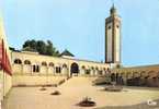 Mostaganem - L'intérieur De La Mosquée  De Zaouia Et Le Minaret - Mostaganem