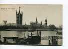 Unusual View With Embankment In Front, Houses Of Parliament London, Boats The Auto-photo Series - Houses Of Parliament