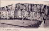 CPA SPORT/TENNIS/ Belle Carte Postale FRANCE TREPORT Tennis Les Courts Animées TBE - Tenis