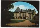 - PESSAC. - Le Château Haut-Brion, Cour Intérieur - - Pessac