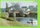 80 Saint Valery:  Gare Le Petit Train Du Canal De La Somme Sur Le Pont Tournat Chemin De Fer De La Baie De Somme - Saint Valery Sur Somme