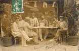 Groupes D Hommes Assis A Un Café ( Voir Description) - A Identifier