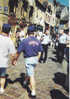 Rennes 35 France  - 1999  Gay  And Lesbian Pride . Policier Couple Gai. Place Saint Michel - Polizei - Gendarmerie