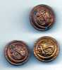 TROIS BOUTONS METALLIQUES BOMBES - ANCRE MARINE - PEUT ETRE DE L´ARMEE FRANCAISE EN INDOCHINE - DIAMETRE 14 Mm - Knopen