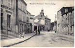 Carte Postale Ancienne Nogent En Bassigny - Place Du Collège - Nogent-en-Bassigny