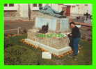 RICHEBOURG (62) - GILLES LEROUX EMPLOYÉ COMMUNAL RESTAURE MONUMENT AUX MORTS, MARS 1993 - - Bethune