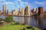 Australia Brisbane From The Storey Bridge - 1982 Pre-Stamped PCs Series 1V Unused - Brisbane