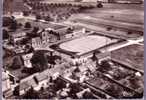 27 - Aubevoie - Vue Aérienne De La Mairie Du Groupe Scolaire Et Du Terrain De Sports (stade) - Aubevoye