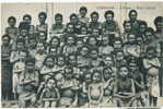 New Guinea   Ononghe L Ecole Boys School Nus Avec Croix  Sacre Coeur Issoudun Soeurs - Papua-Neuguinea